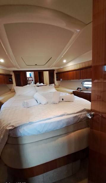 Athens Motorboat 2 cabin 8 berths 10 guests 11.5 m Listing Number: #25894 5