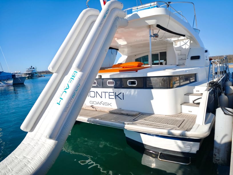 Funtana Catamaran 4 cabin 8 berths 12 guests 13.04 m Listing Number: #25895