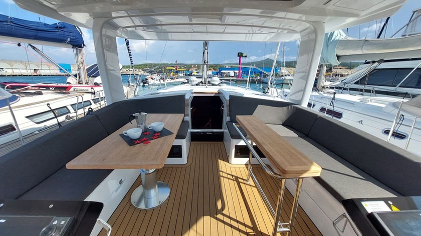 Castiglionchelo Velero Cabina 4  8  literas 8  invitados 14.6 m Número de anuncio: #25910 3