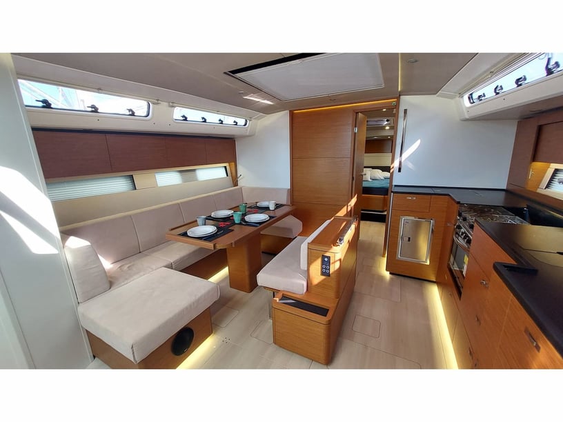 Castiglionchelo Velero Cabina 4  8  literas 8  invitados 14.6 m Número de anuncio: #25910 2