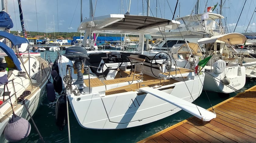 Castiglionchelo Velero Cabina 4  8  literas 8  invitados 14.6 m Número de anuncio: #25910 4