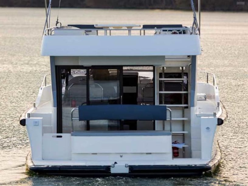 Smiths Falls Motorboot 2 Kabine 5 Liegeplätze 5 Gäste 11.5 m Nummer des Inserats: #26079 4