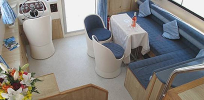 Branges Motorboat 3 cabin 8 berths 8 guests 13.25 m Listing Number: #26188 3