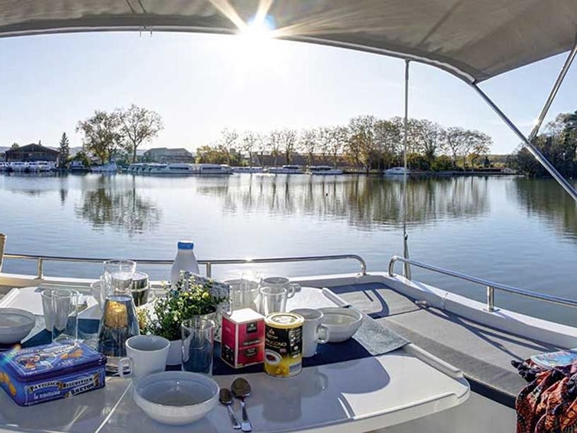 Peterborough Motorboot 2 Kabine 5 Liegeplätze 5 Gäste 11.5 m Nummer des Inserats: #26316 5