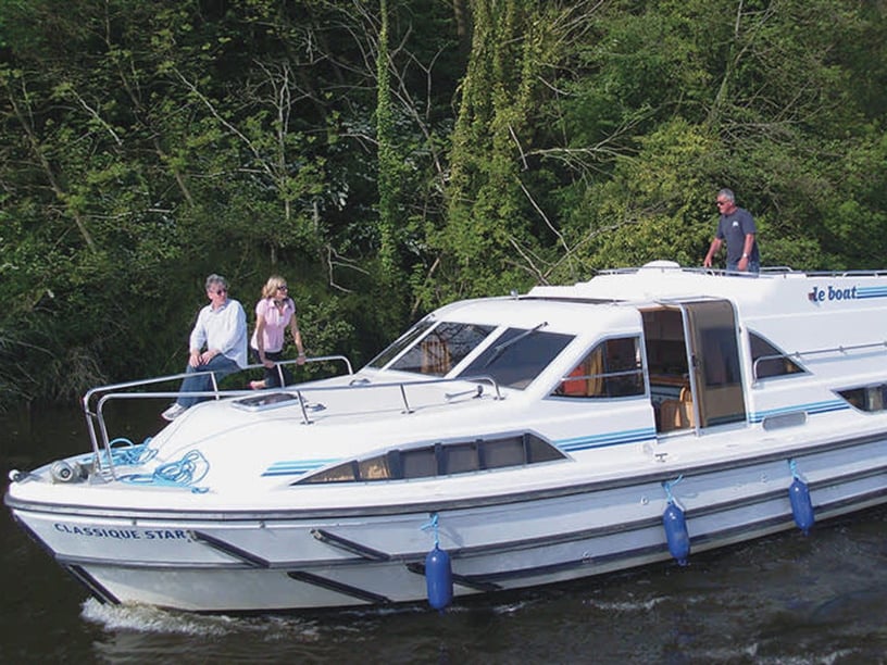 Saint-Jean-de-Losne Motorboat 4 cabin 10 berths 10 guests 12.8 m Listing Number: #26442