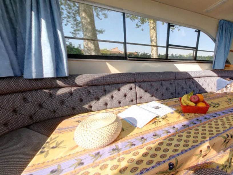 Rheinsberg Motorboat 5 cabin 12 berths 12 guests 14.63 m Listing Number: #26529 2