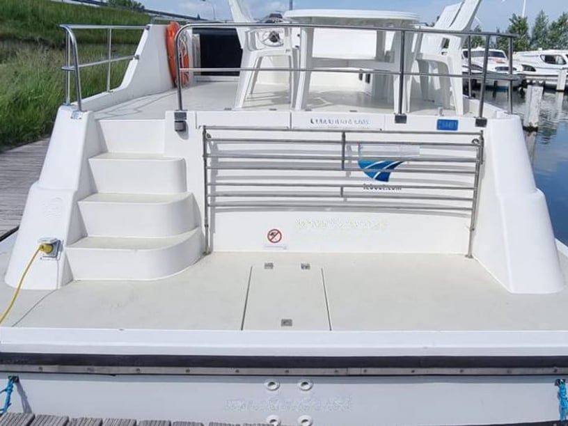 Portugal Motorboot Cabine 4  8  slaapplaatsen 8  gasten 12.8 m Lijstnummer: #26584 5