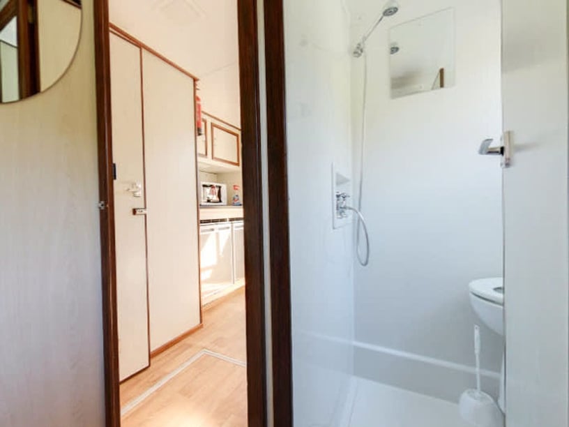 Saint-Didier Motorboat 3 cabin 6 berths 6 guests 12.75 m Listing Number: #26589 3