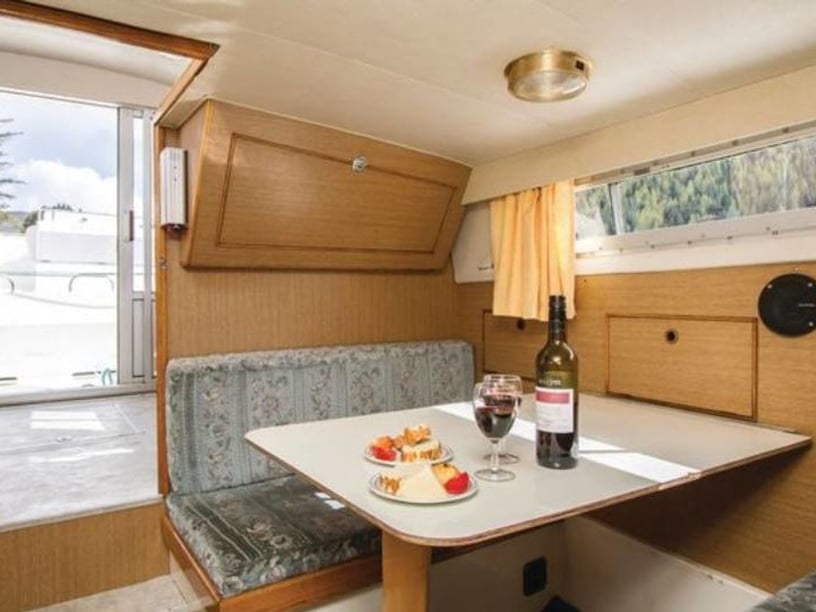 Spean-Brücke Motorboot 1 Kabine 4 Liegeplätze 4 Gäste 9.14 m Nummer des Inserats: #26595 2