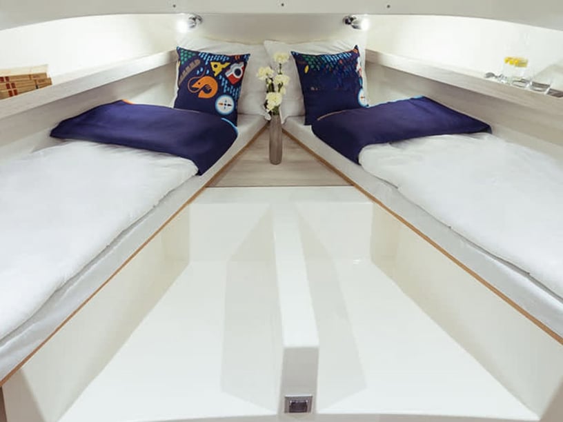 Trèbes Bateau à moteur Cabine 2  Couchettes 5  Invités 5  11.5 m Numéro de l'annonce: #26641 5