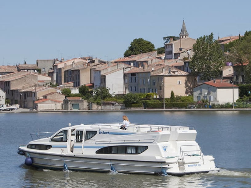 Castelnaudary  Motorboat 4 cabin 10 berths 10 guests 14.5 m Listing Number: #26644