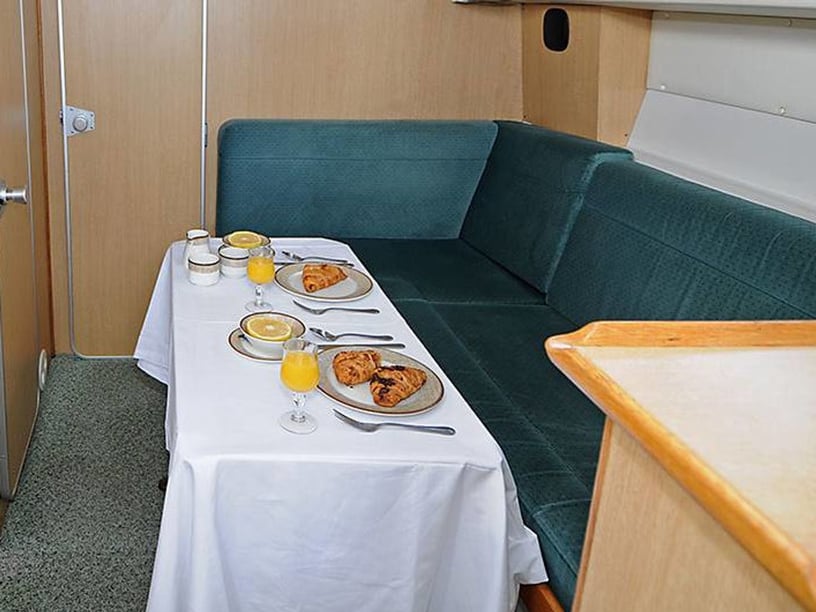 Carrick über Shannon Motorboot 1 Kabine 3 Liegeplätze 3 Gäste 9 m Nummer des Inserats: #26922 2