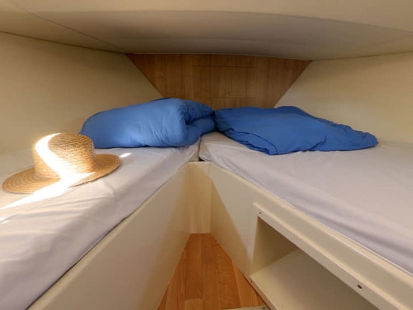 Rheinsberg Motorboat 3 cabin 6 berths 6 guests 13.1 m Listing Number: #26940 5