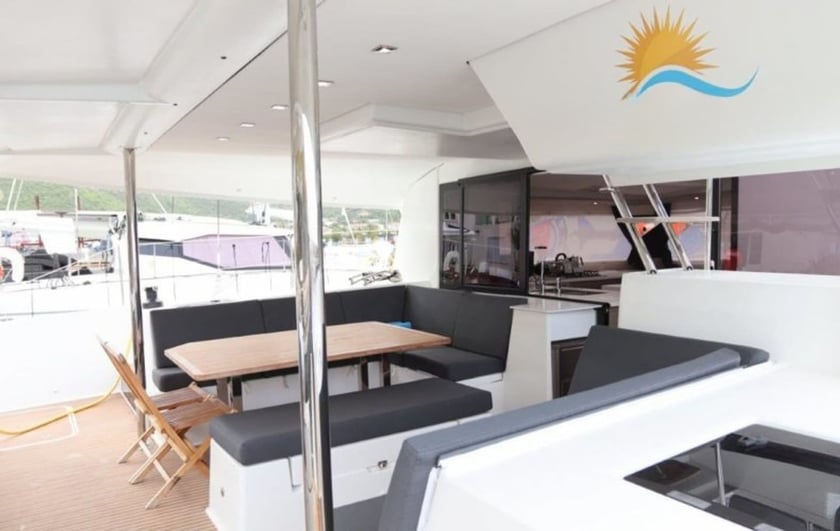 Road Town Katamaran 5 Kabine 10 Liegeplätze 12 Gäste 14.96 m Nummer des Inserats: #26962 3