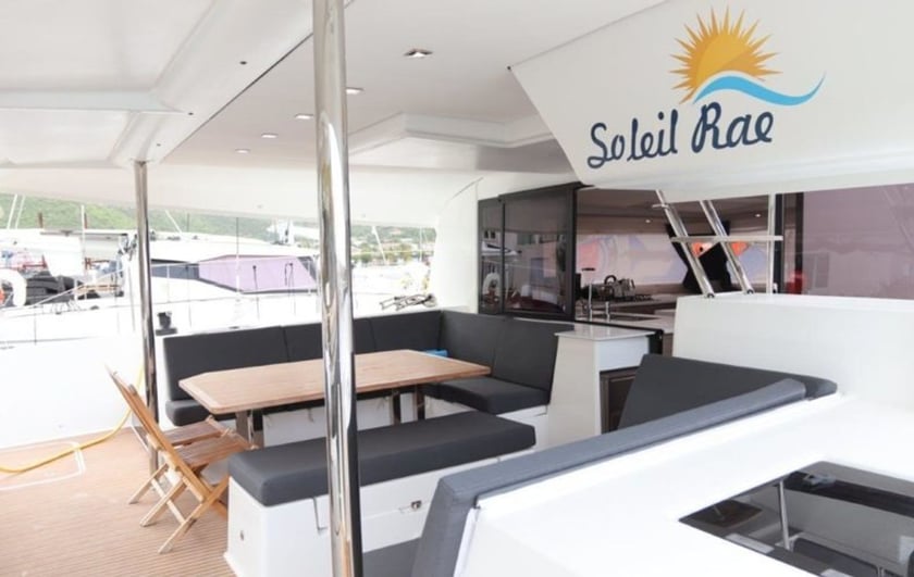 Road Town Katamaran 5 Kabine 10 Liegeplätze 12 Gäste 14.96 m Nummer des Inserats: #26962 3