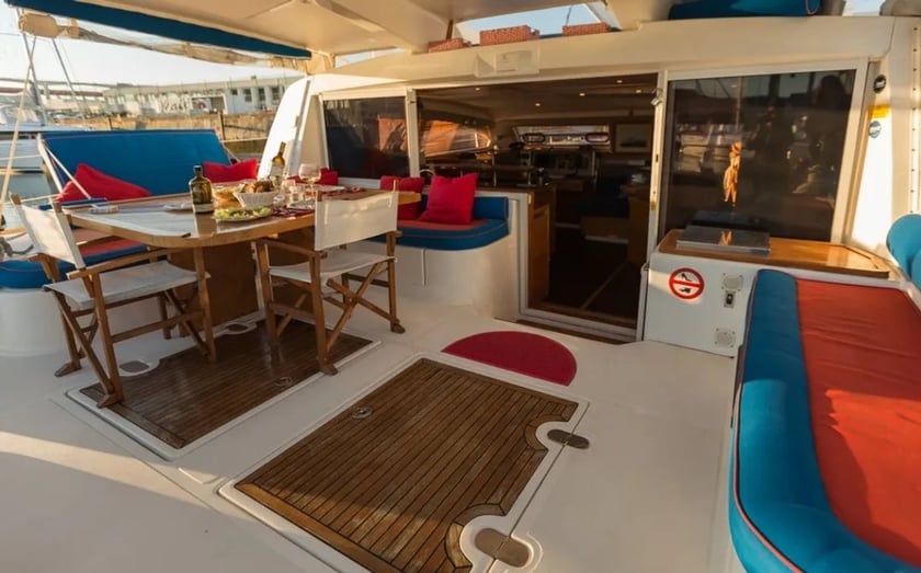 Lissabon Catamaran Cabine 3  6  slaapplaatsen 12  gasten 16 m Lijstnummer: #26976 5
