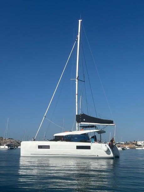 Santa Eulària des Riu Catamarano cabina 4  cuccette 8  8  ospiti 11.74 m Numero dell'inserzione: #27003