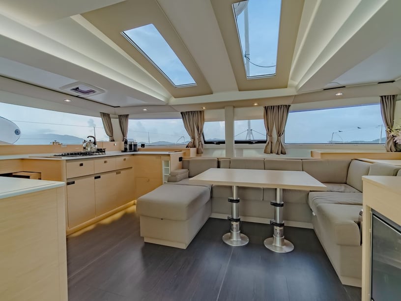 Phuket Catamaran 3 cabin 6 berths 12 guests 13.71 m Listing Number: #27004 2