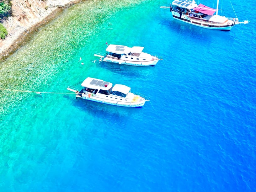 Gocek Motorjacht Cabine 2  4  slaapplaatsen 6  gasten 12 m Lijstnummer: #27017 4
