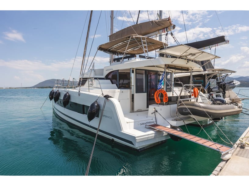 Ligia Catamaran 4 cabin 10 berths 10 guests 12.31 m Listing Number: #27074