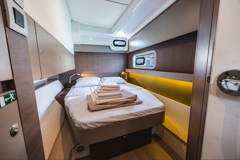 Ligia Catamaran 4 cabin 10 berths 10 guests 12.31 m Listing Number: #27074 4