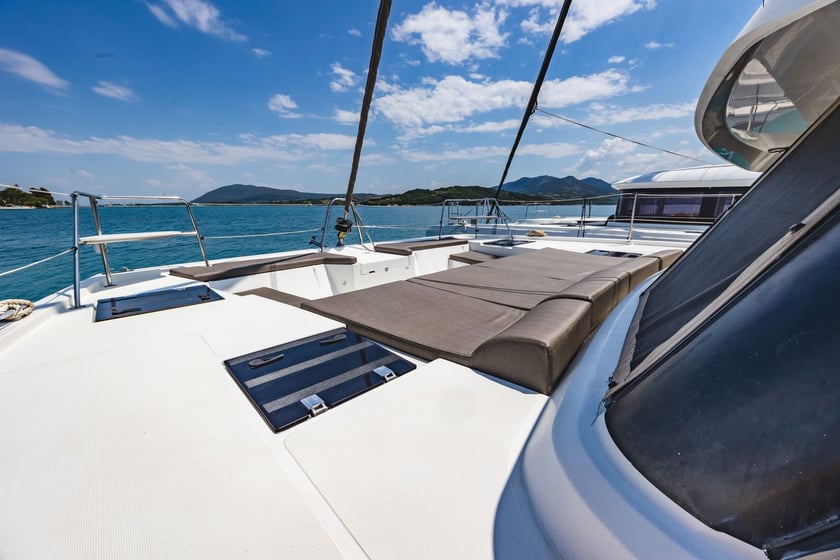 Ligia Catamaran 4 cabin 10 berths 10 guests 12.31 m Listing Number: #27074 5