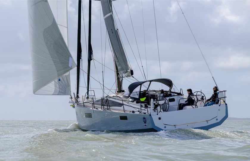 La Rochelle Sailboat 3 cabin 6 berths 6 guests 14.4 m Listing Number: #27090 4