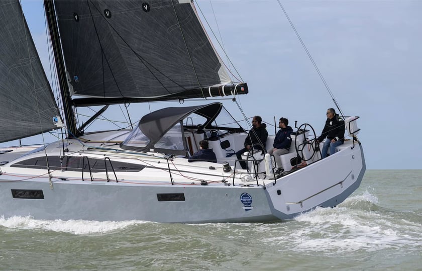 La Rochelle Sailboat 3 cabin 6 berths 6 guests 14.4 m Listing Number: #27090 5