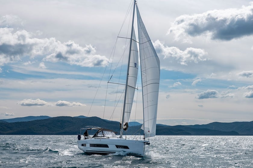 Piombino Segelboot 4 Kabine 10 Liegeplätze 10 Gäste 12.75 m Nummer des Inserats: #27109 4