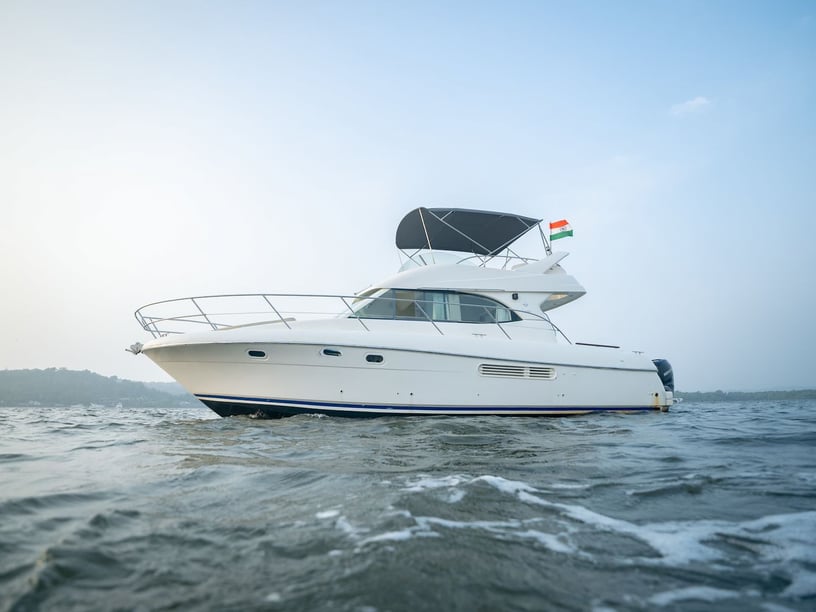Goa Motorboat 2 cabin 4 berths 9 guests 11.62 m Listing Number: #27115 3