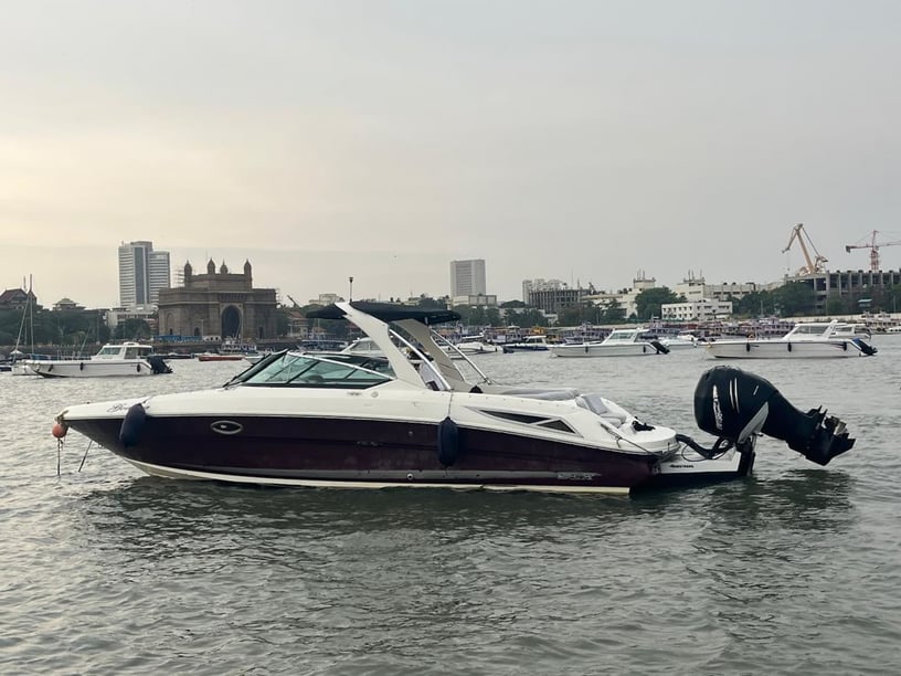Mumbai Motorboat   10 guests 9.5 m Listing Number: #27121