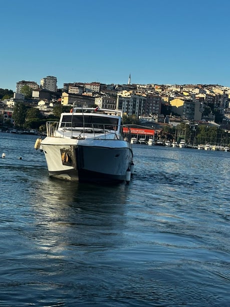 Halic Yacht a motore  cuccette 4  8  ospiti 14 m Numero dell'inserzione: #27122 2
