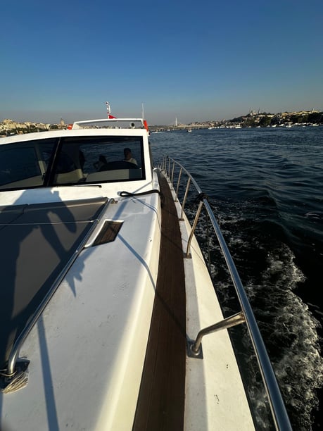 Halic Yacht a motore  cuccette 4  8  ospiti 14 m Numero dell'inserzione: #27122 4