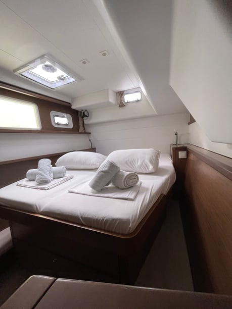 Mpenitses Catamaran Cabine 4  Couchettes 11  Invités 11  13.96 m Numéro de l'annonce: #27123 2