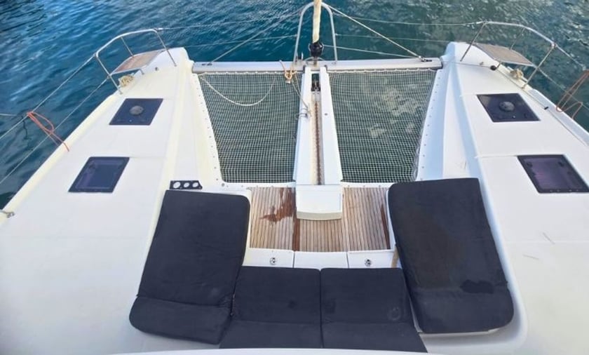 Olbia Catamarán Cabina 6  12  literas 12  invitados 14.75 m Número de anuncio: #27127 3