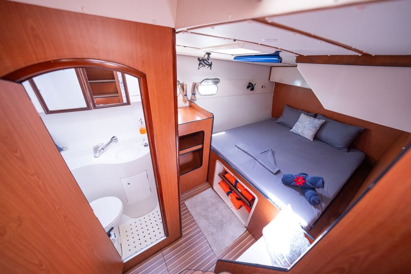 San Blas Islands Catamaran 6 cabin 12 berths 12 guests 17.6 m Listing Number: #27166 3