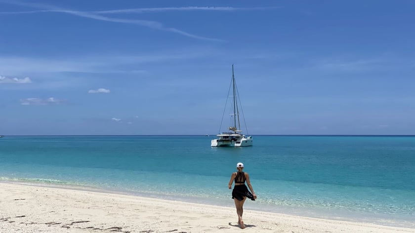 St. George's Katamaran 6 Kabine 8 Liegeplätze 10 Gäste 14.98 m Nummer des Inserats: #27175 4