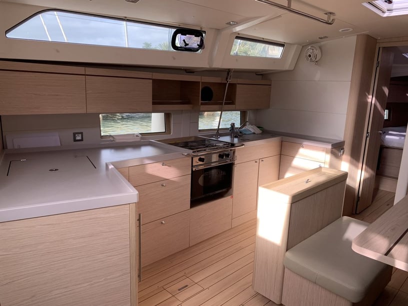 Cala D`Or Yelkenli 4 kabin Konaklama 10 kişi Seyir 10 kişi 14.6 m İlan No: #27180 5