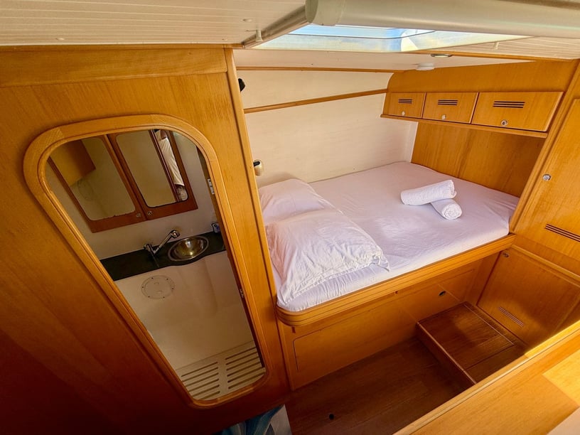 Vila Franca do Campo Catamaran Cabine 6  Couchettes 10  Invités 12  14.5 m Numéro de l'annonce: #27182 4