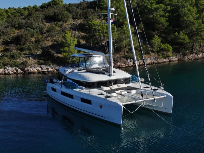 Trogir Catamaran Cabine 6  11  slaapplaatsen 11  gasten 15.35 m Lijstnummer: #27184 5