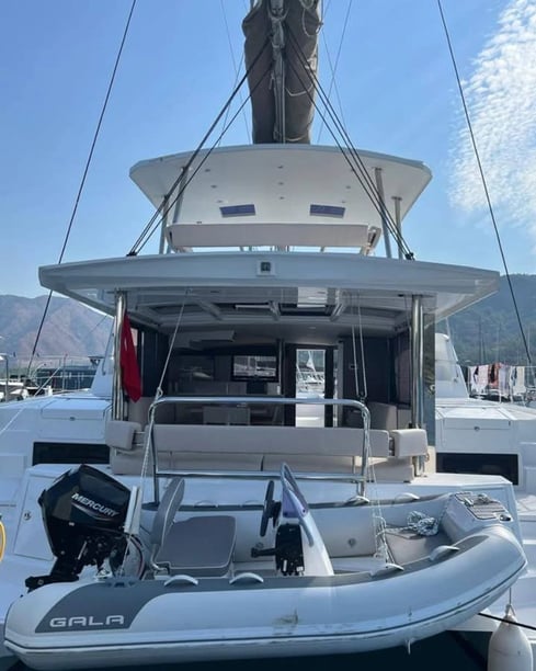 Marmaris Catamaran Cabine 4  8  slaapplaatsen 8  gasten 14 m Lijstnummer: #27191