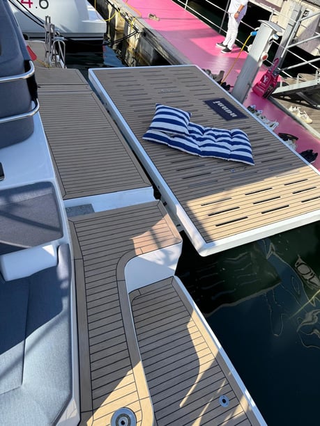 Salerno Catamaran 6 cabin 14 berths 14 guests 15.9 m Listing Number: #27224 4