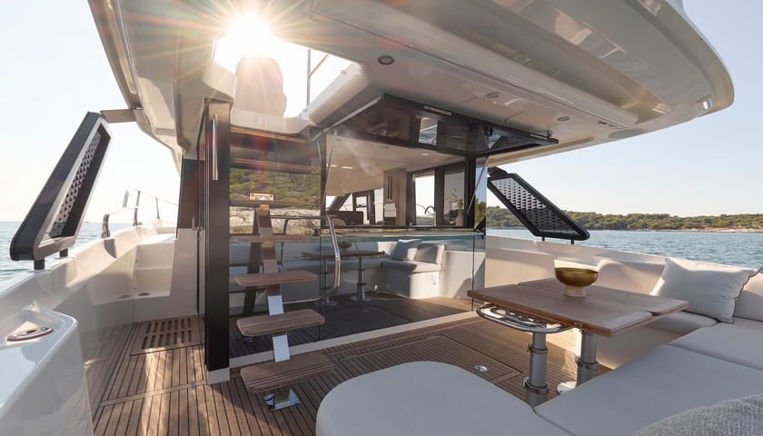 Kaštel Gomilica Sürat Teknesi 2 kabin Konaklama 6 kişi Seyir 6 kişi 13.07 m İlan No: #27242 5