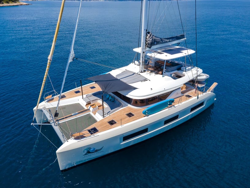 Kaštel Gomilica Katamaran 5 kabin Konaklama 10 kişi Seyir 10 kişi 18.38 m İlan No: #27243