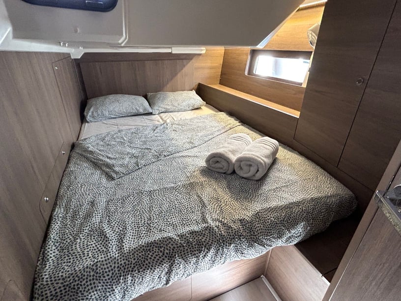 Spalato Barca a vela cabina 5  cuccette 12  12  ospiti 14.6 m Numero dell'inserzione: #27258 5