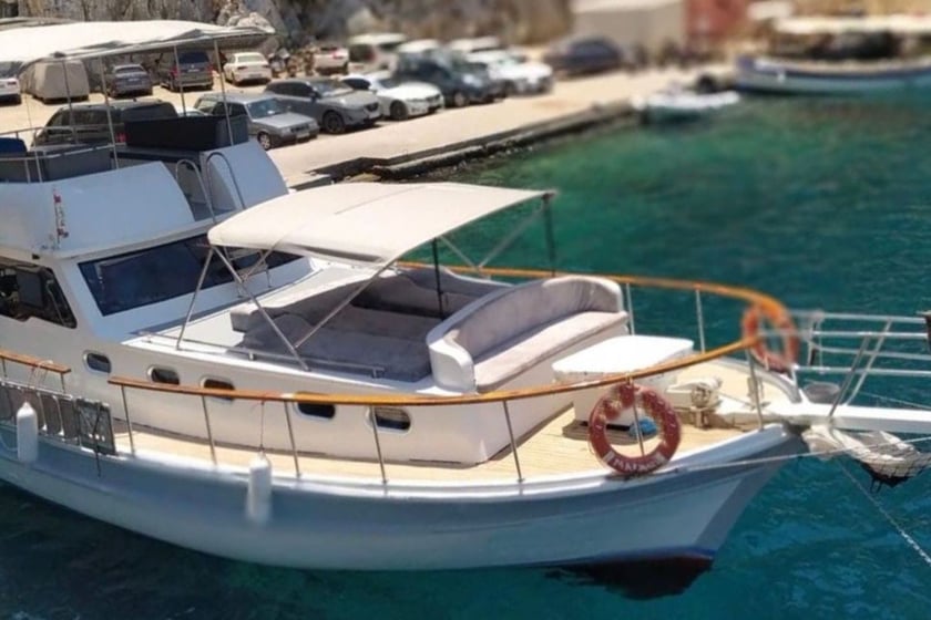 Bozburun Gulet 2 Kabine 4 Liegeplätze 4 Gäste 12 m Nummer des Inserats: #27276