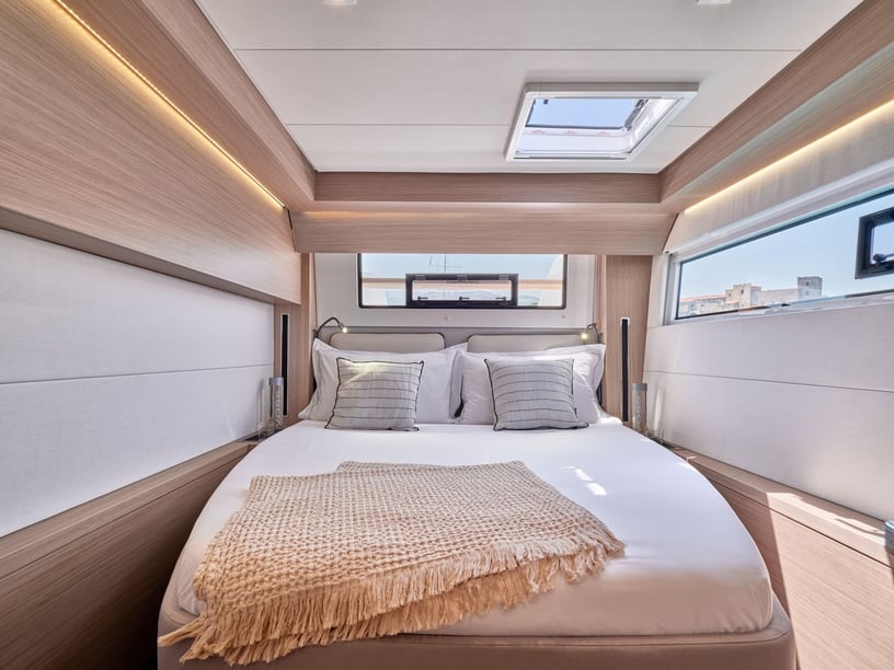 Athens Catamaran 4 cabin 10 berths 10 guests 15.35 m Listing Number: #27288 2