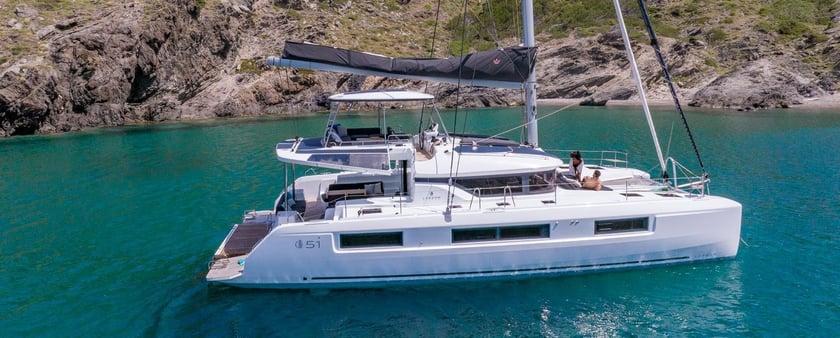 Athens Catamaran 4 cabin 10 berths 10 guests 15.35 m Listing Number: #27288 5