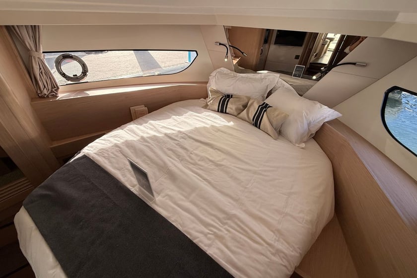 Split Sürat Teknesi 2 kabin Konaklama 6 kişi Seyir 6 kişi 11.29 m İlan No: #27324 4