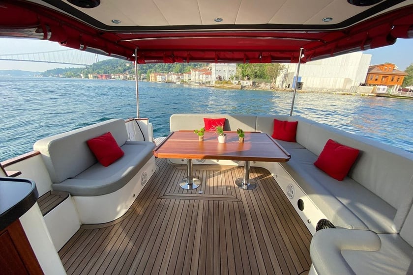 Anadolu Hisarı Motoryat   Seyir 10 kişi 12 m İlan No: #27329 2